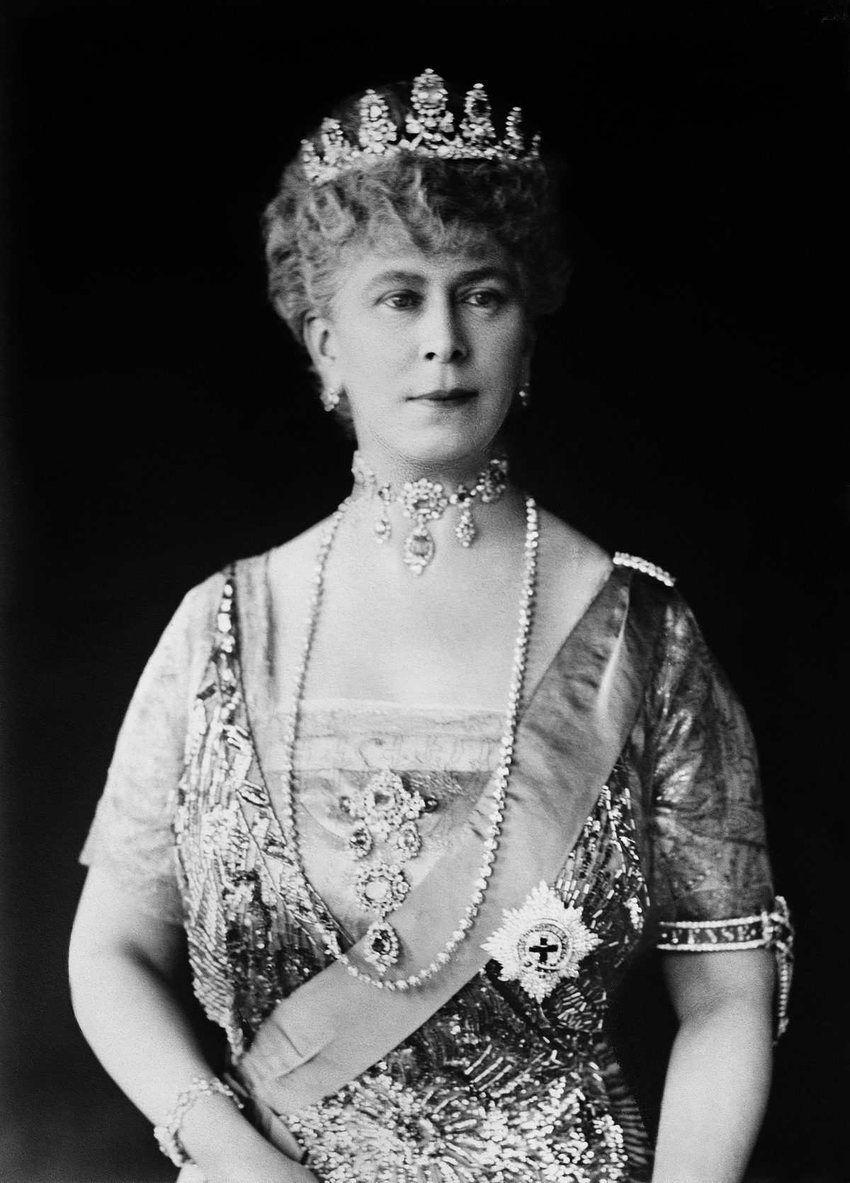 Queen Mary II Learned to Skate to Impress a Nation