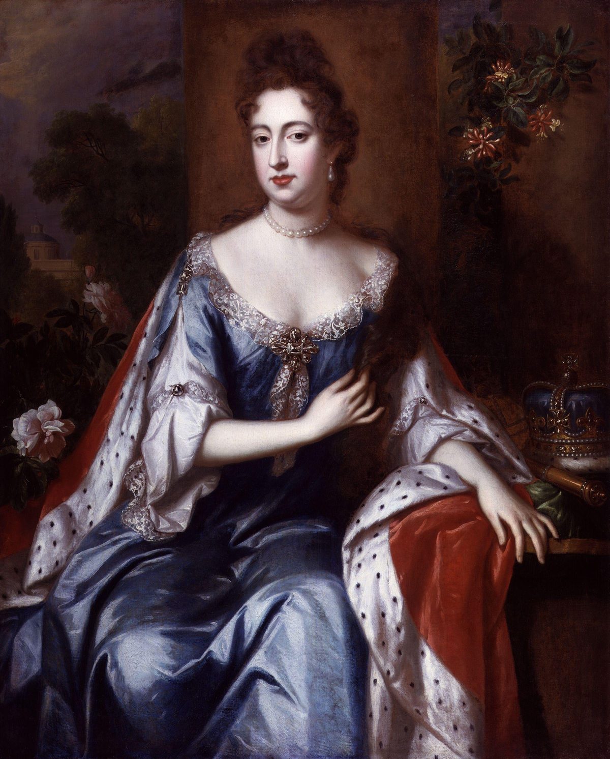 The Gown Queen Mary Wore to Crown Her Own Son